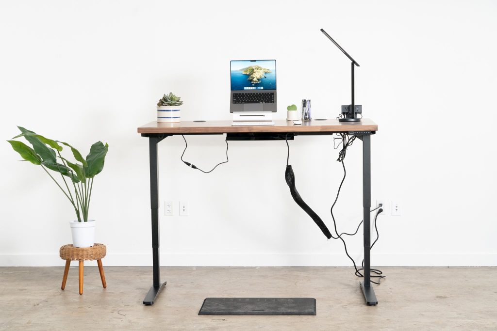 Choosing the Right Standing Desk for You